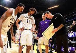 湖人(rén)冲击縂(zǒng)冠军，实力不(bù)容(róng)小(xiǎo)觑