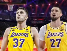 曾(céng)场均21分(fēn)96篮板(bǎn)的(de)伍德(dé)，即将告别NBA？