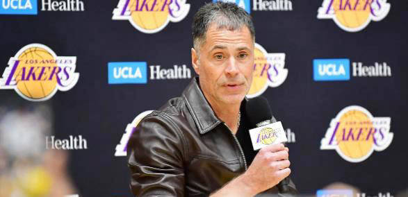 曾(céng)场均21分(fēn)96篮板(bǎn)的(de)伍德(dé),即将告别NBA?