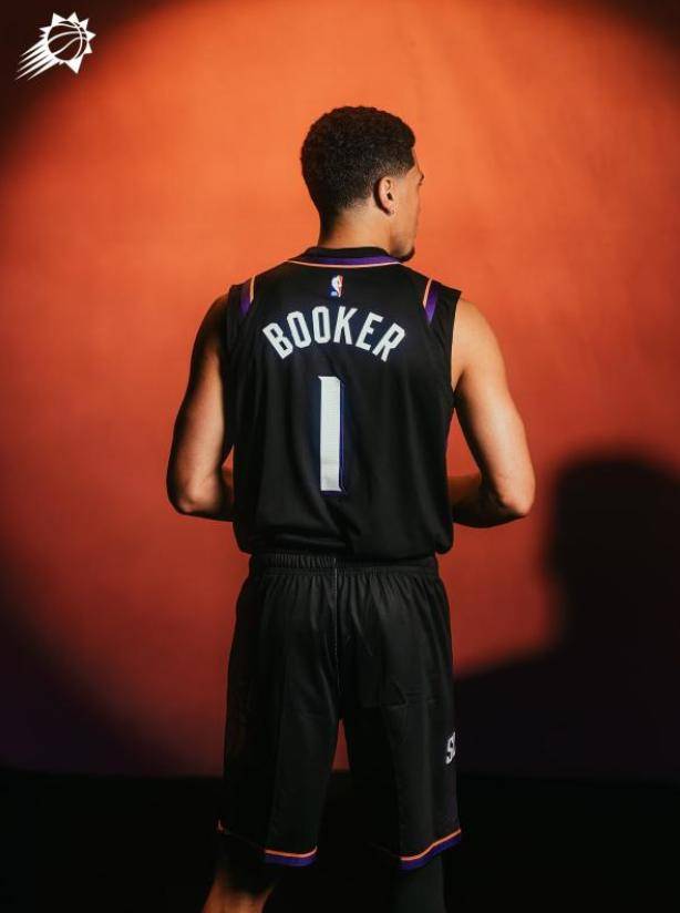 菲尼克斯(sī)太阳队发布2025/26賽(sài)季全新(xīn)球衣