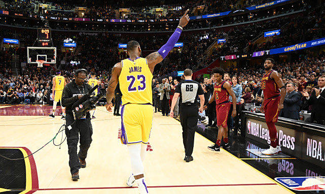 NBA历史40+得分榜(bǎng)：传奇球星数据对比(bǐ)