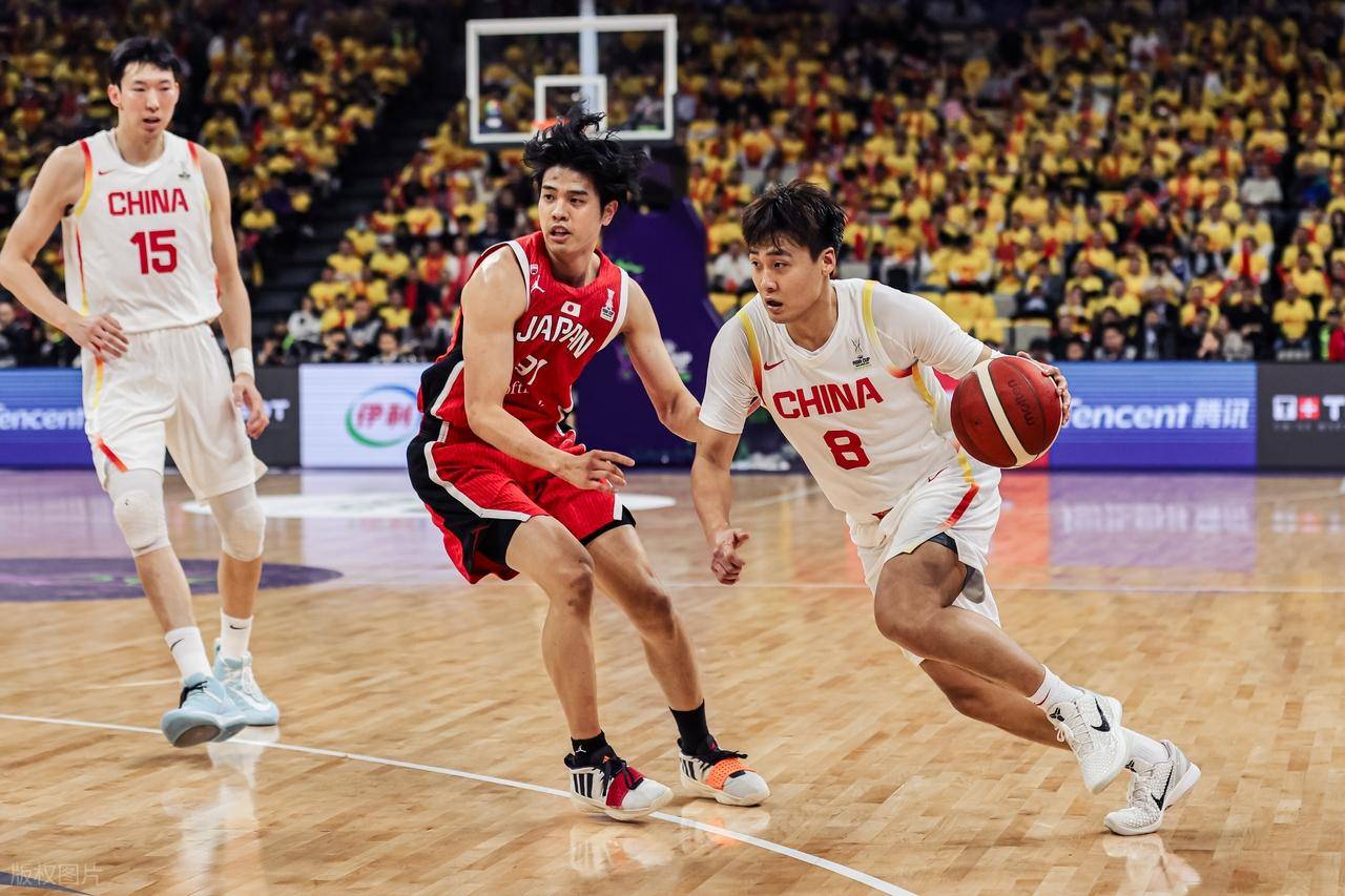 男籃(lán)亚洲盃(bēi)赛程表！中國(guó)男籃(lán)赛程时间公(gōng)布，CCTV5直播中國(guó)男籃(lán)！