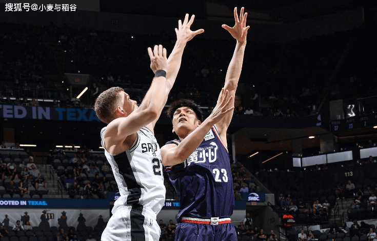 惨败马刺中本(běn)土球员唯一的亮点！昔日狀(zhuàng)元郎的生涯迎来了转机？