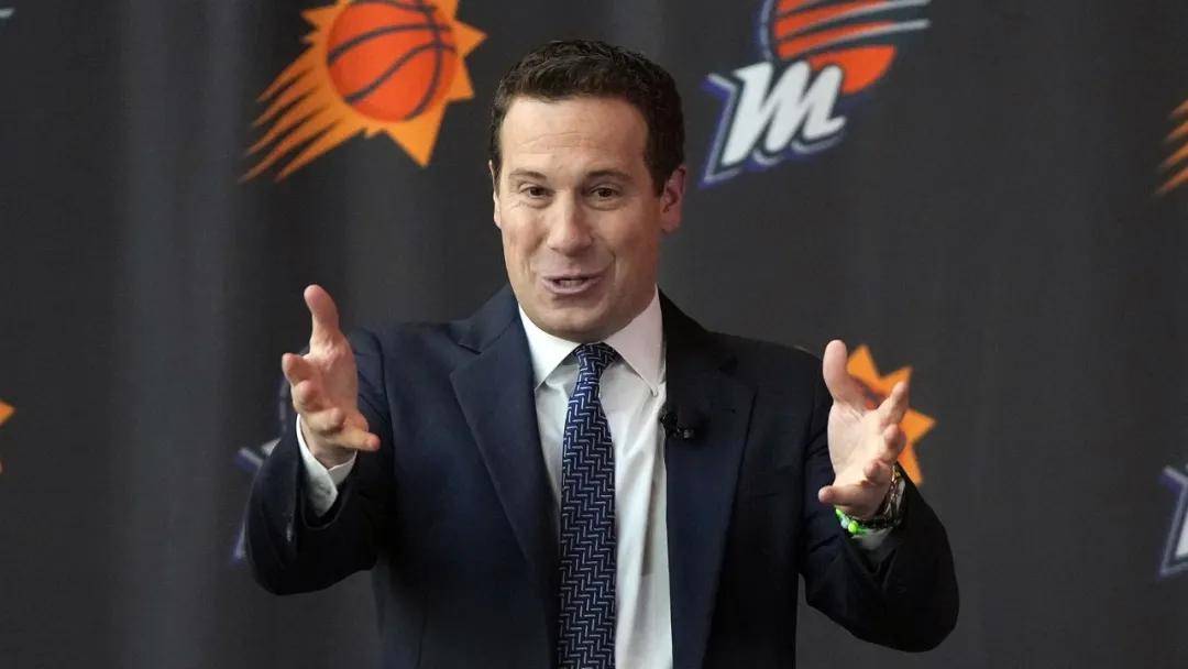 无緣(yuán)附加(jiā)赛！布克亲口承认！NBA最失败的三巨头