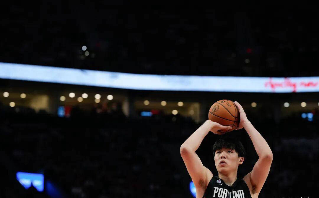 探讨中(zhōng)国球員(yuán)在NBA爲(wèi)何篮板球表(biǎo)现不(bù)佳